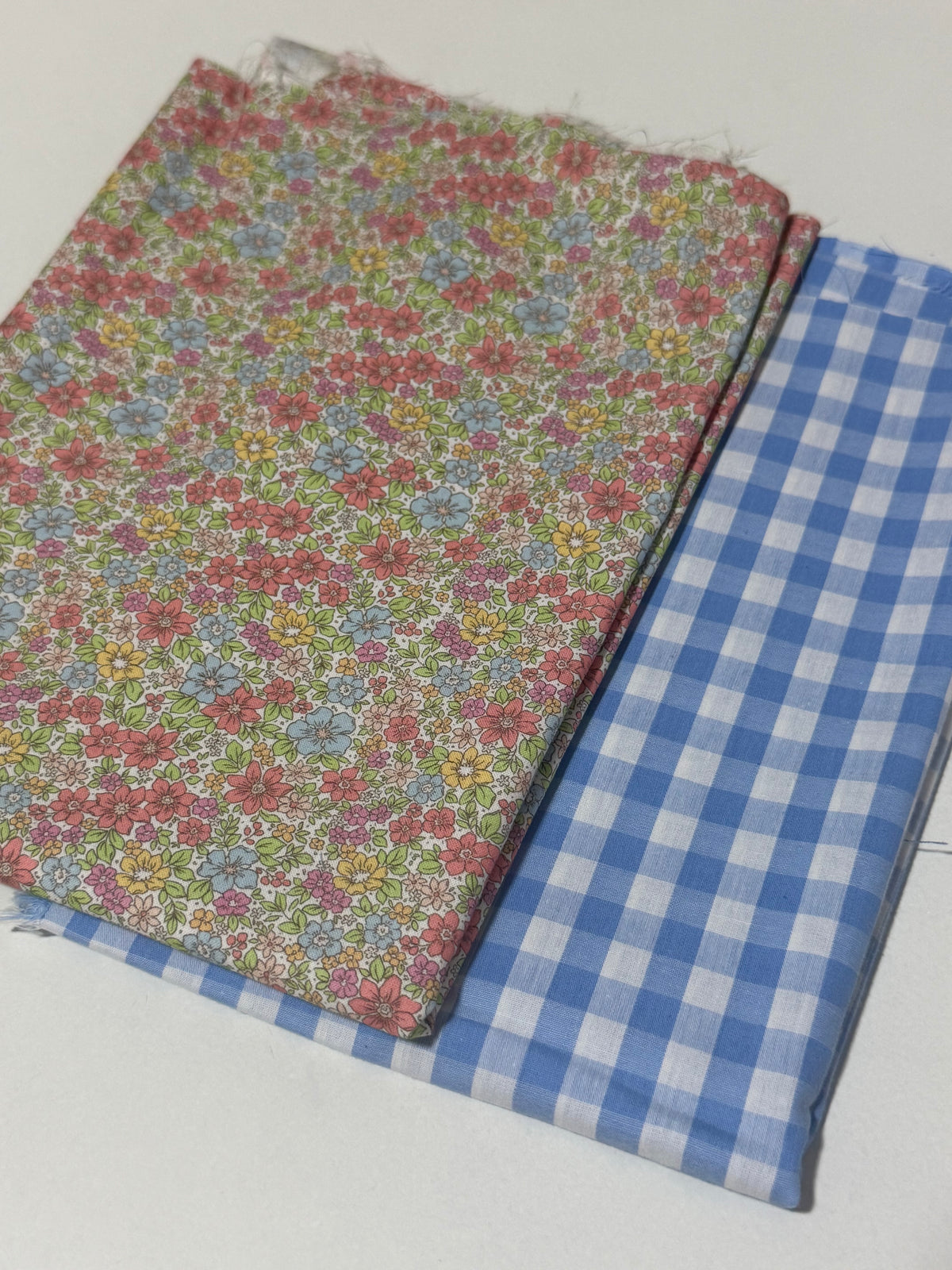 Pack Vichy y flores