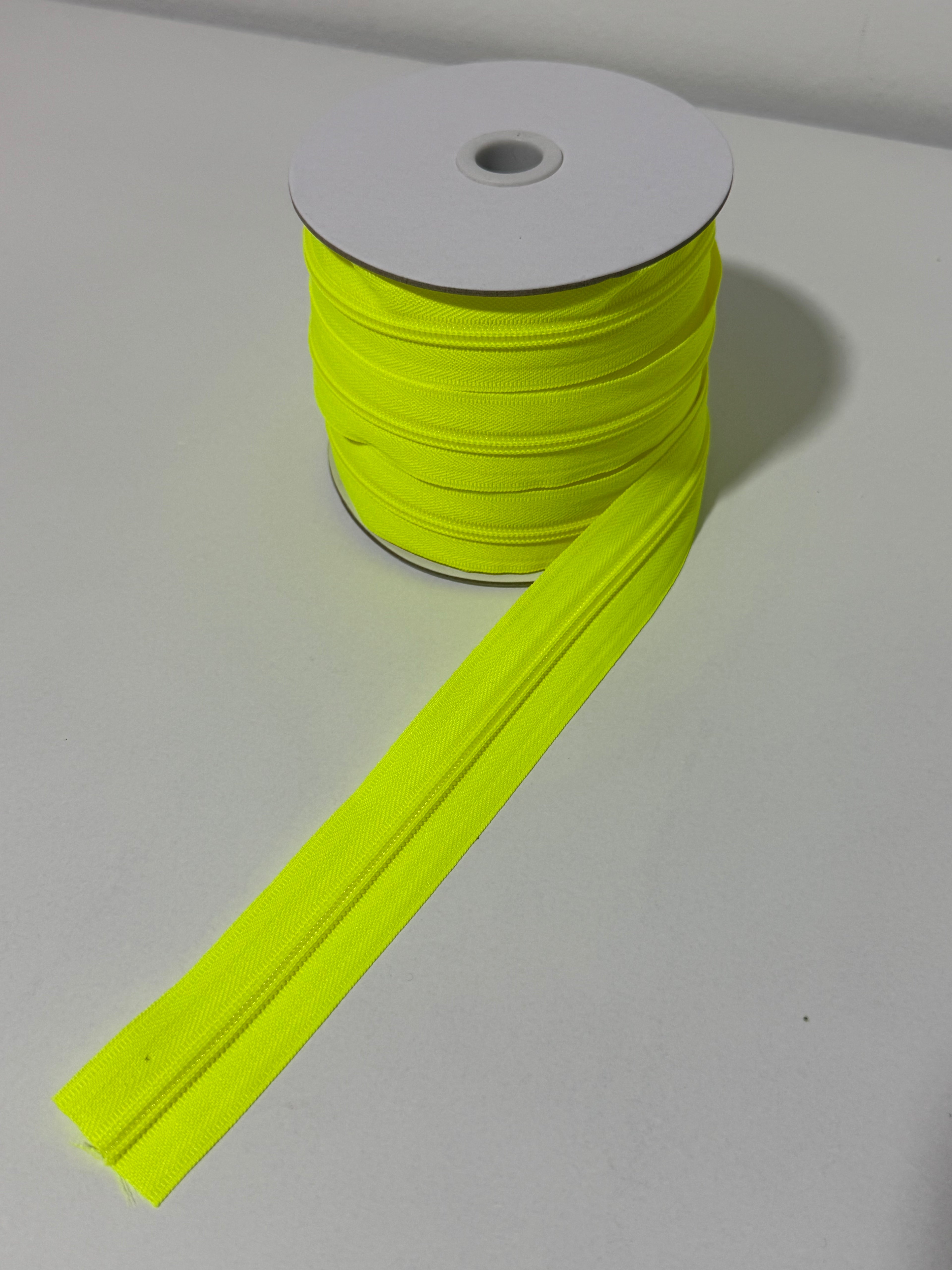 Cremallera amarillo M5.