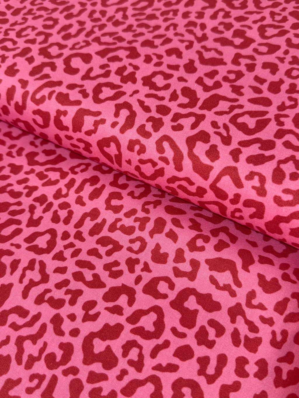 Animal print rojo y rosa